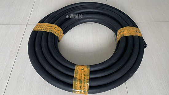 光面夾布編織膠管.png 光面夾布編織膠管.png