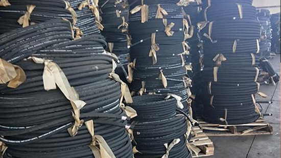 空壓機(jī)鋼編管廠.jpg 空壓機(jī)鋼編管廠.jpg