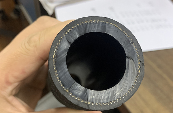 噴砂膠管技術(shù)規(guī)范.jpg 噴砂膠管技術(shù)規(guī)范.jpg