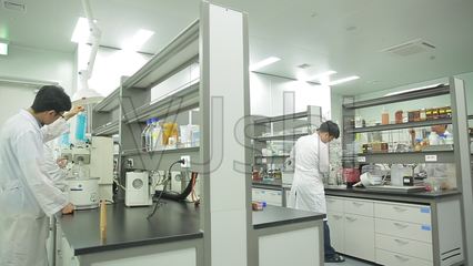 生物科技研討試管醫學工場車間顯微鏡_1920X1080_高清視頻素材下載(編號:2361588)_實拍視頻